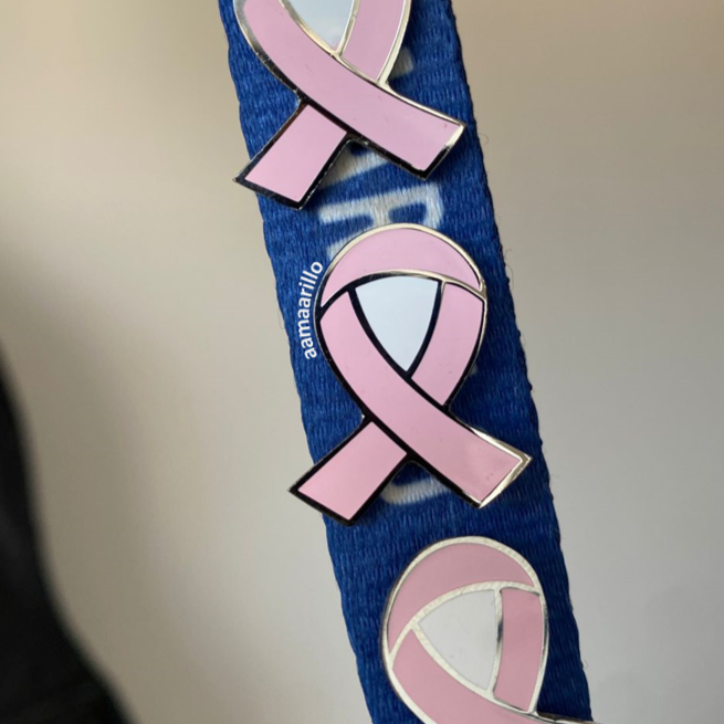 Pin CA mama