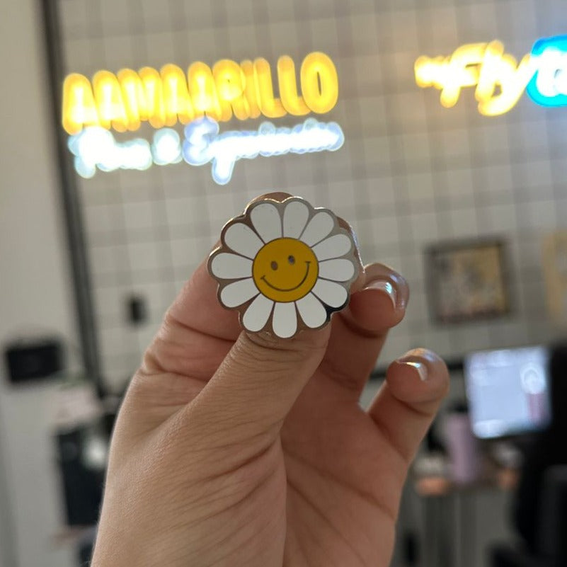 Pin flor carita feliz