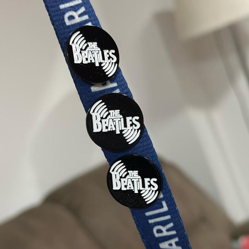 Pin disco negro The Beatles