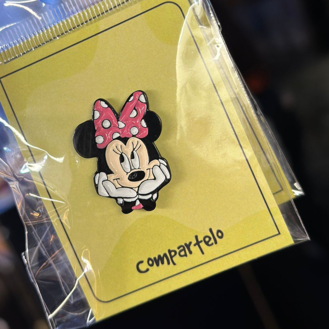 Pin cara Minnie sencilla