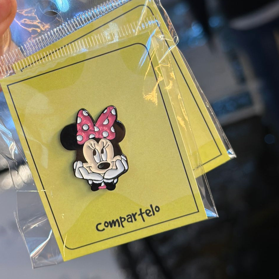 Pin cara Minnie sencilla