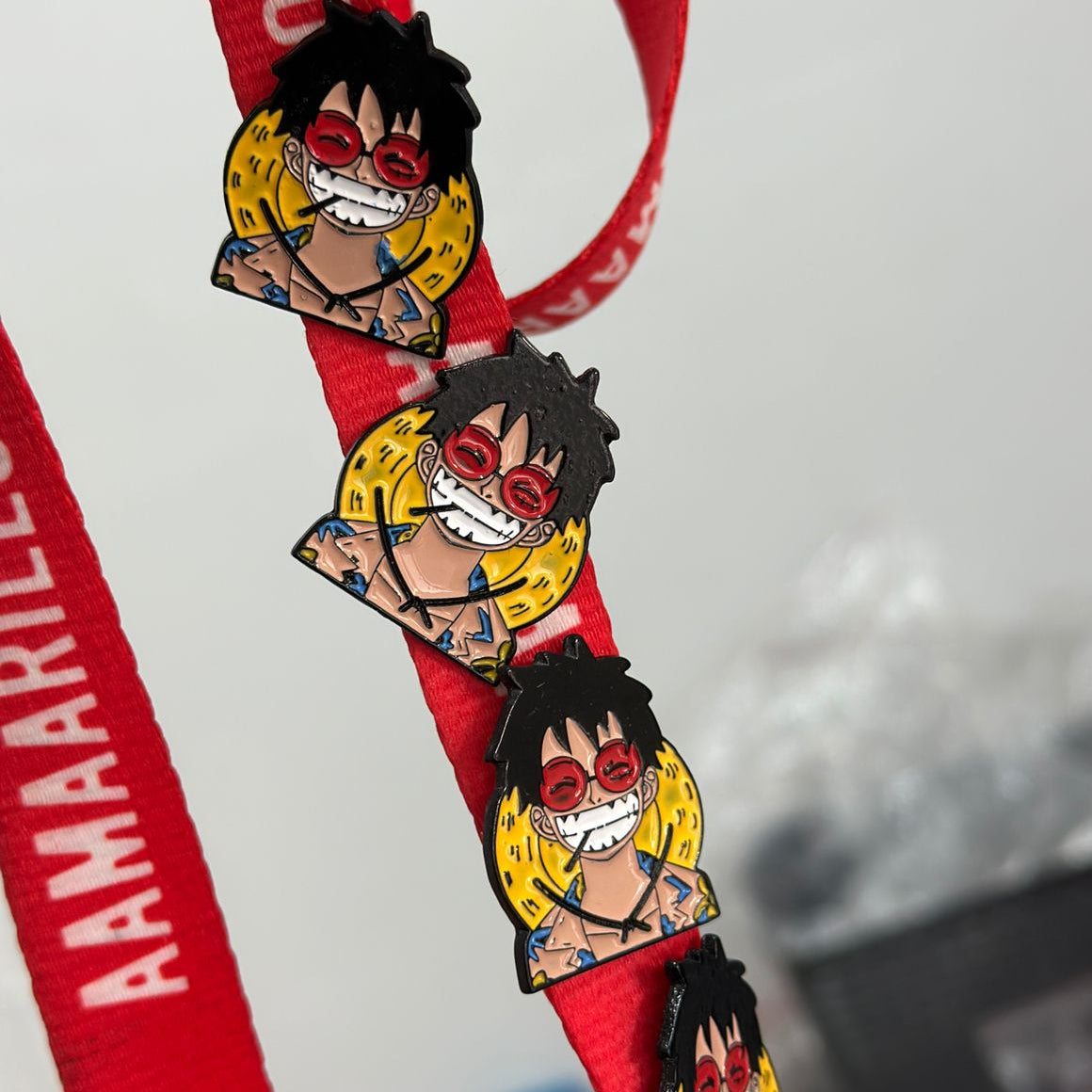 Pin rostro Luffy sonriente