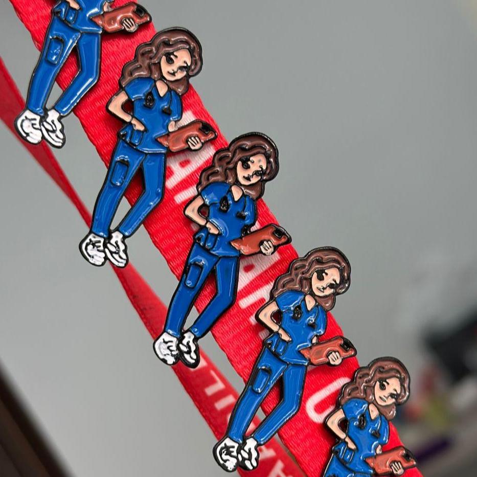 Pin personal de salud mujer