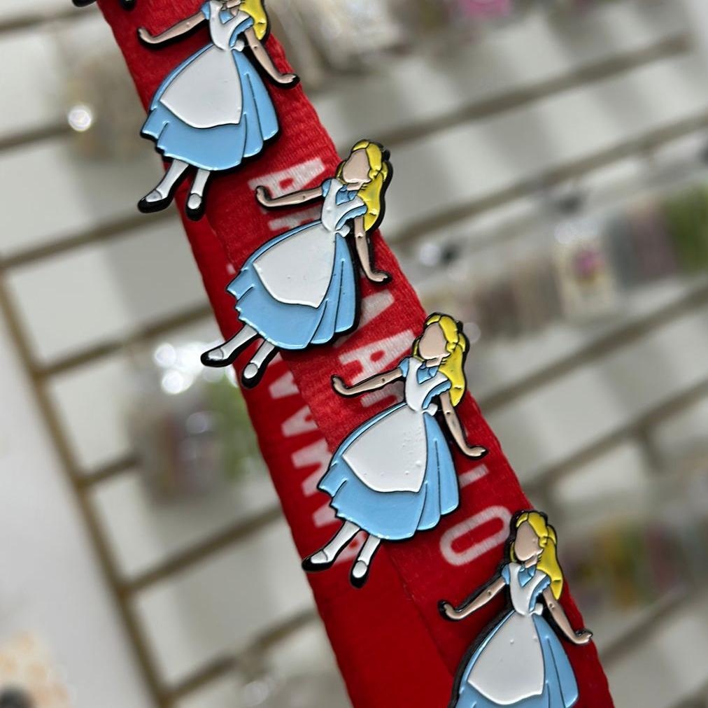 Pin Alicia silueta - Alicia en el país de las maravillas