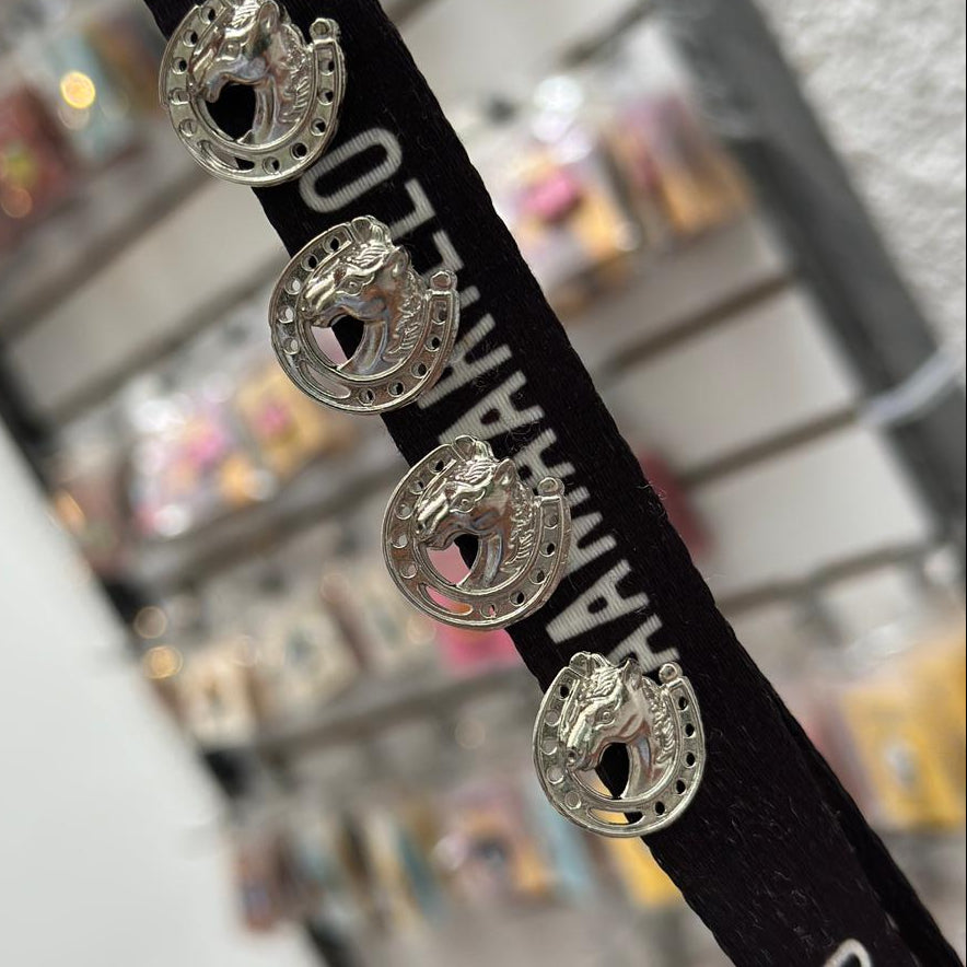 Pin herraje con rostro caballo