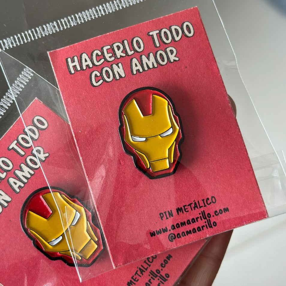 Pin Iron man logo
