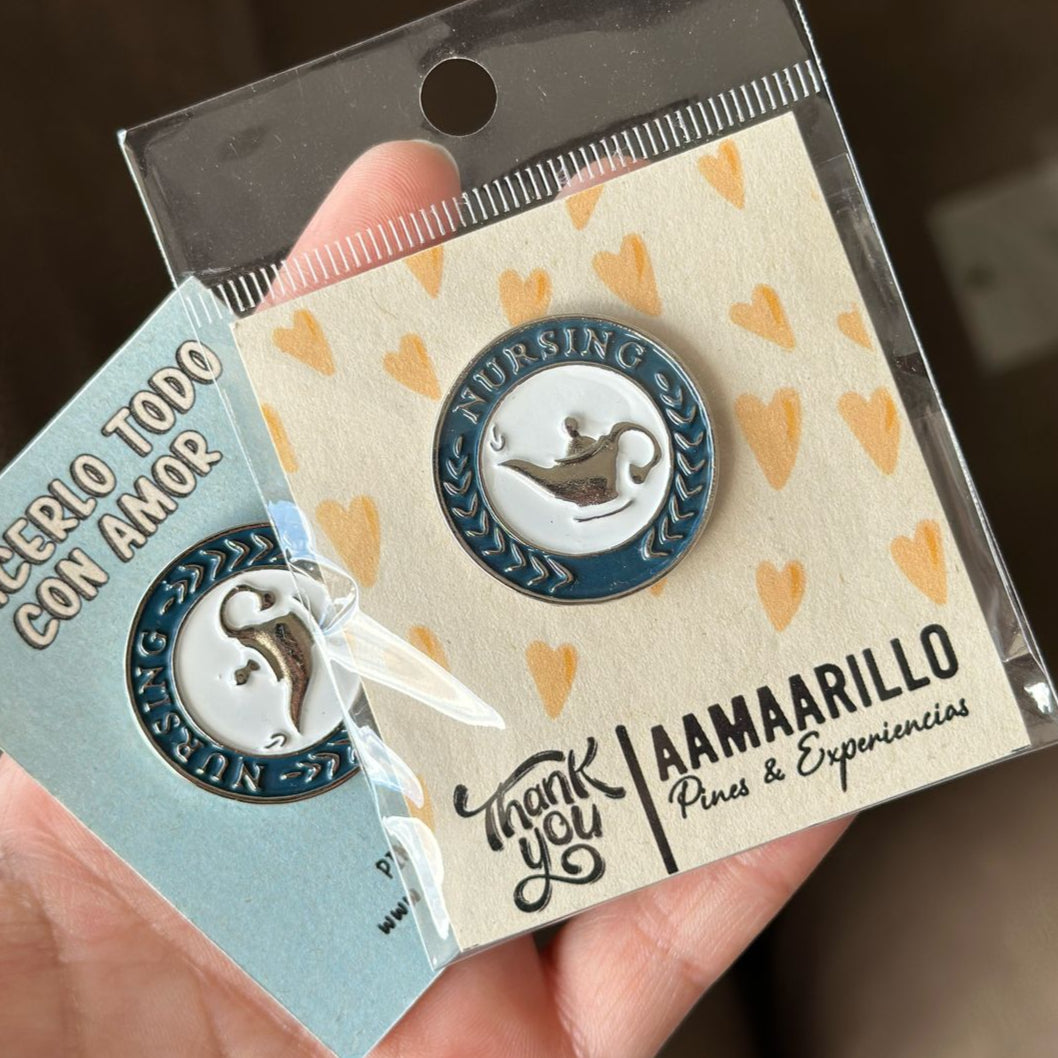 Pin Nursing sencillo azul