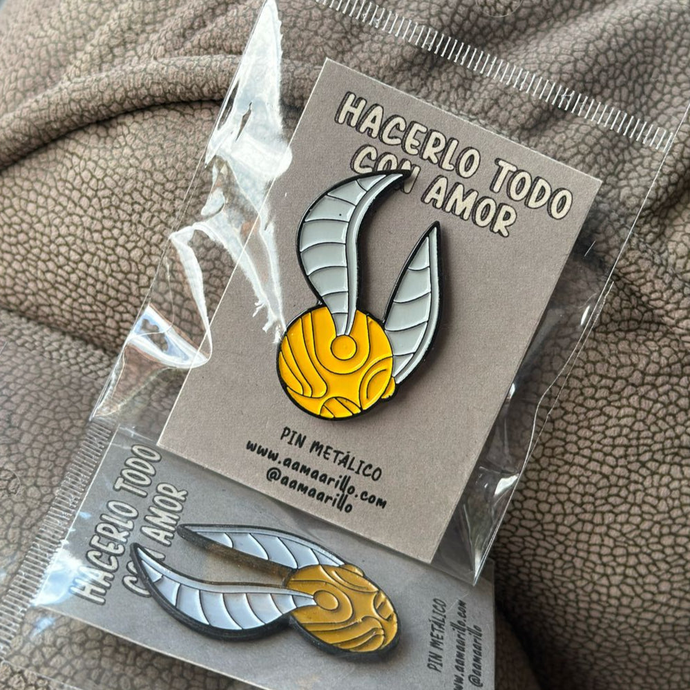 Pin Snitch Dorado