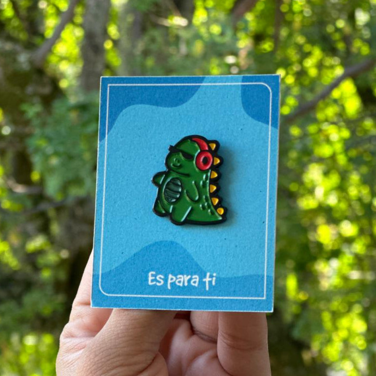 Pin dinosaurio parchado