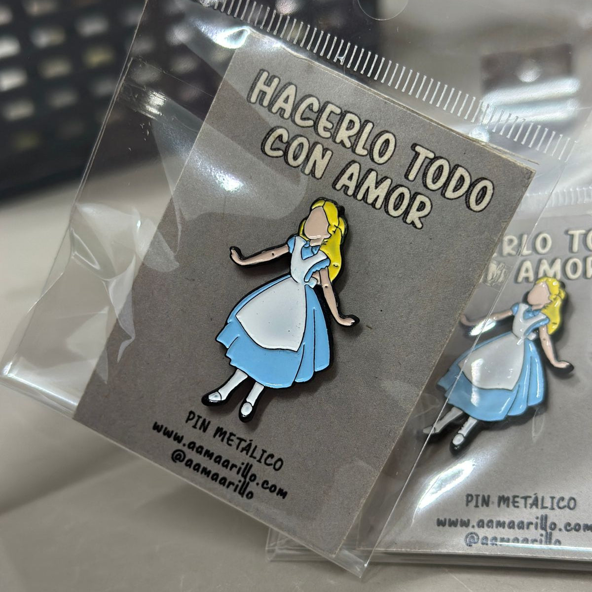 Pin Alicia silueta - Alicia en el país de las maravillas