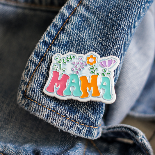 Pin mamá fondo blanco con flores