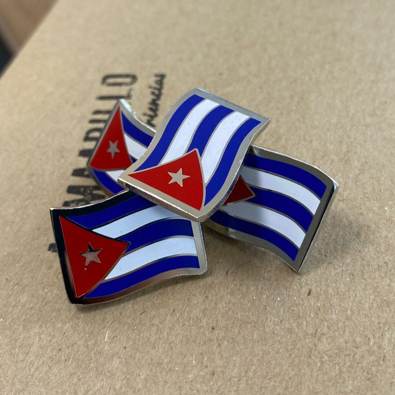 Pin bandera Cuba