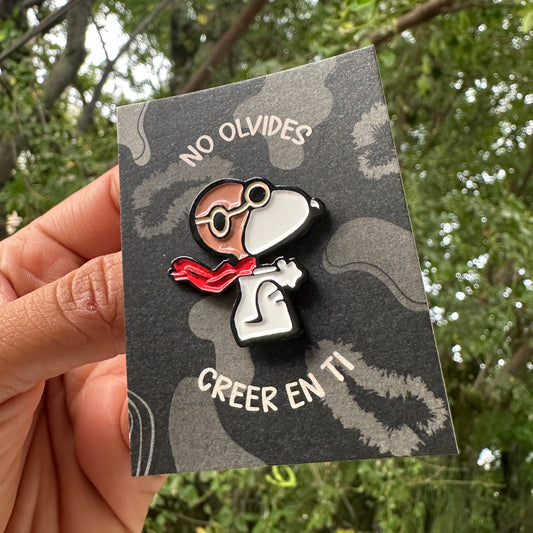 Pin Snoopy volador