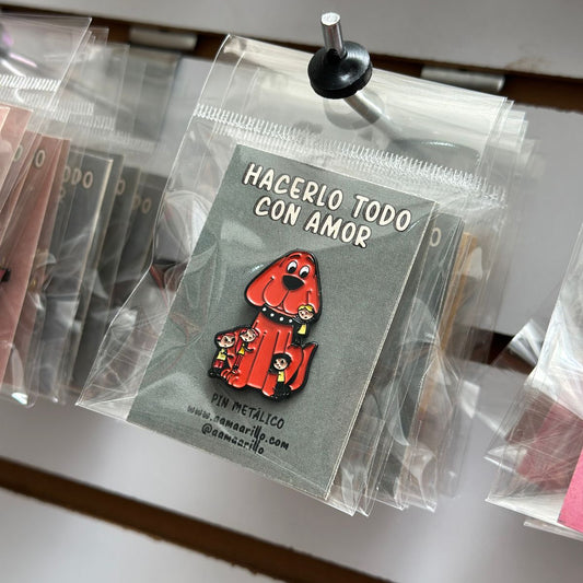 Pin Cliford con personajes