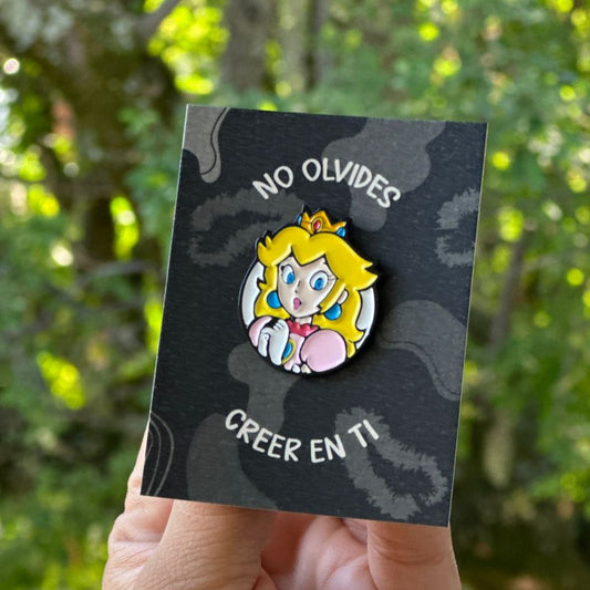 Pin Princesa Peach rostro