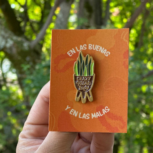 Pin loca por las plantas