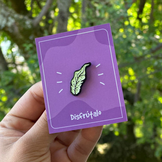 Pin hojita sencilla verde