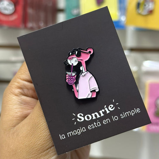 Pin Pantera rosa bebiendo refresco