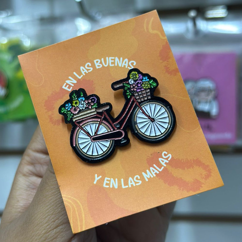 Pin  Bicicleta con flores