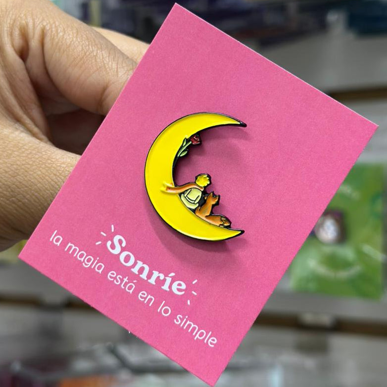 Pin Principito en la luna
