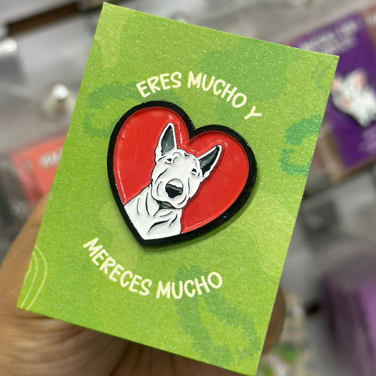 Pin corazon bull terrier