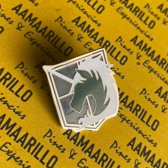 Pin escudo UNICORNIO shingeki no kyojin