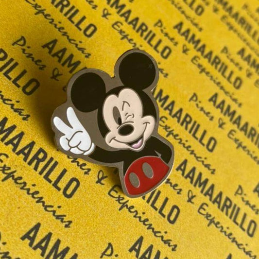 Pin Mickey